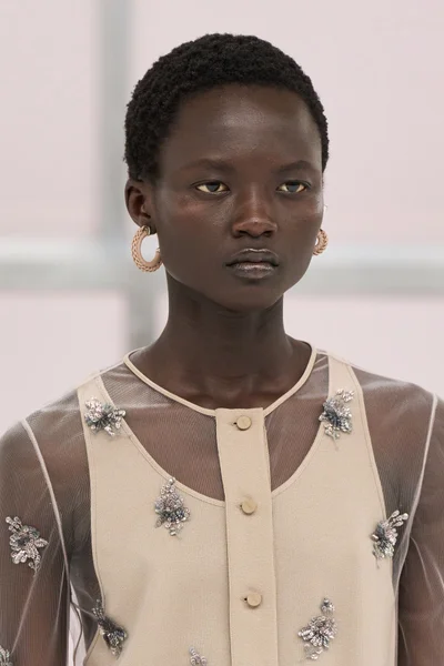 Look 140